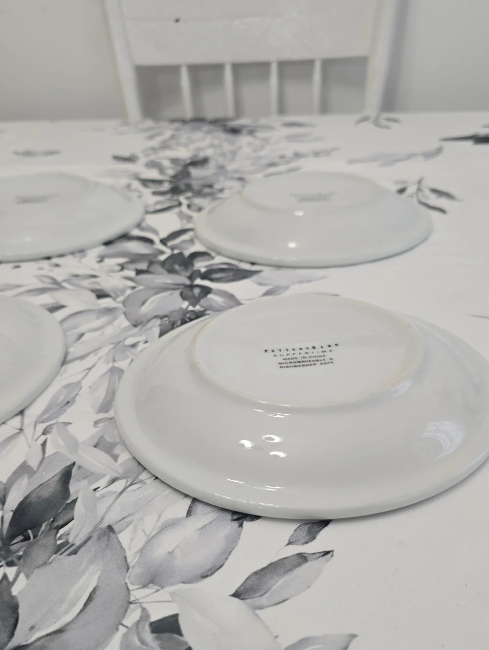 Vintage Pottery Barn Set Of 4 Suppertime Restaurant Salad Plates White